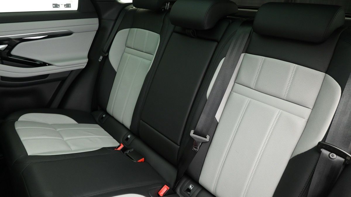 Land Rover Range Rover Evoque Image 5