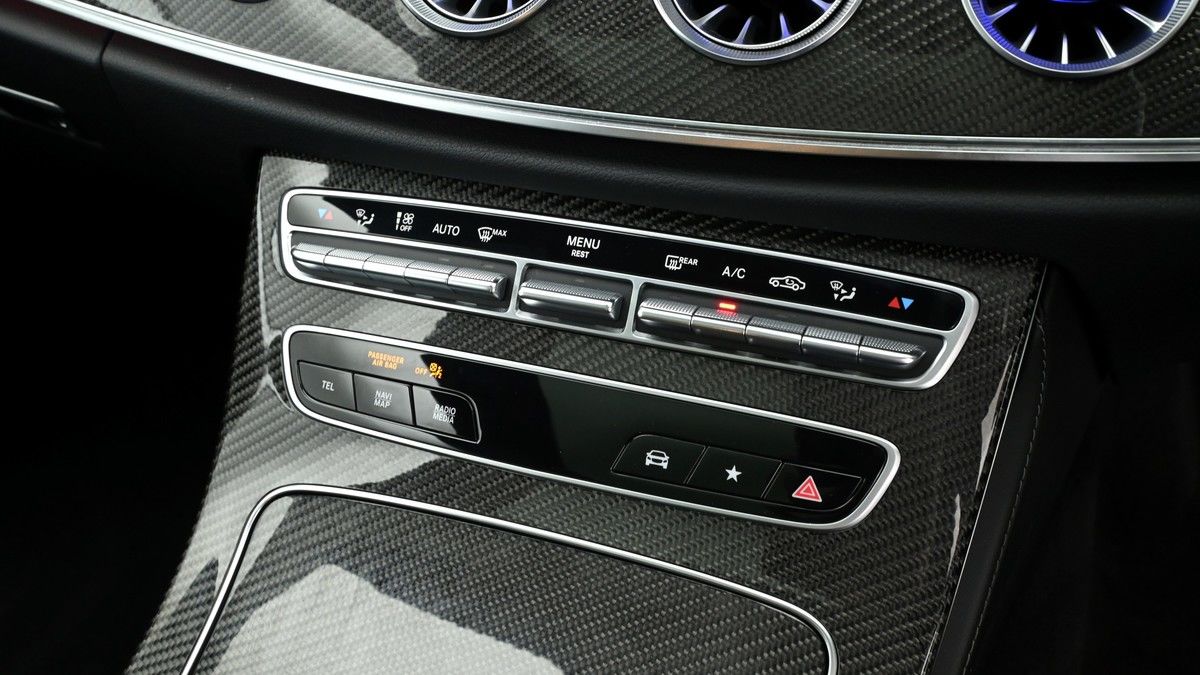 Mercedes-Benz E Class Image 12