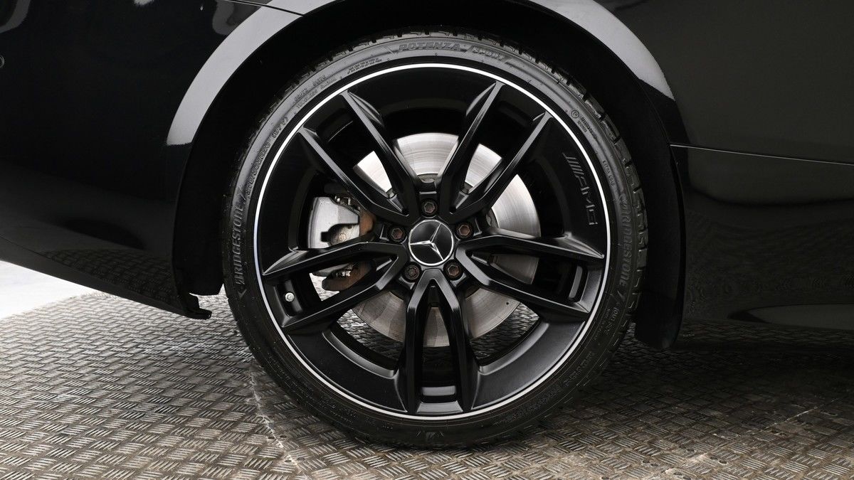 Mercedes-Benz E Class Image 9