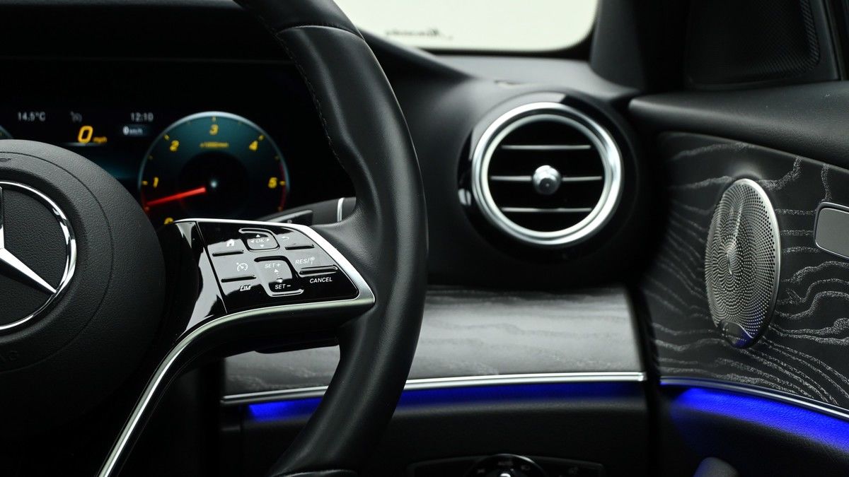 Mercedes-Benz E Class Image 16