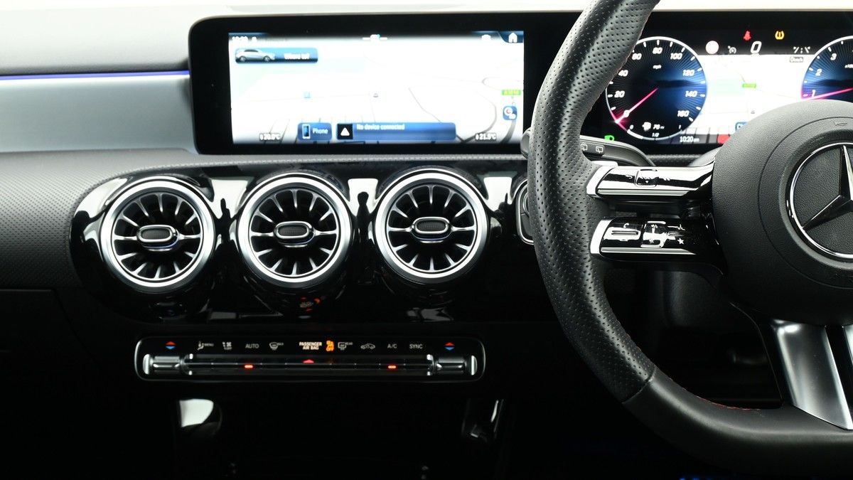 Mercedes-Benz A Class Image 15