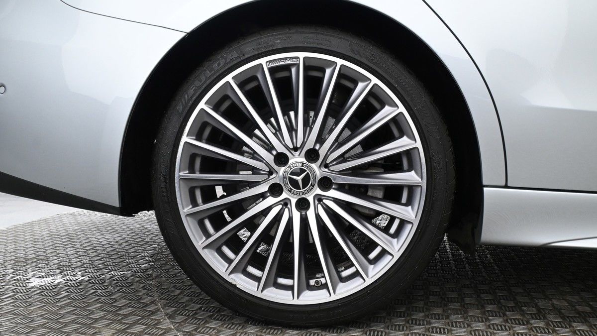 Mercedes-Benz C Class Image 8