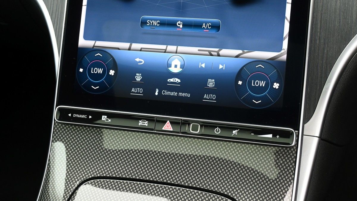 Mercedes-Benz C Class Image 12