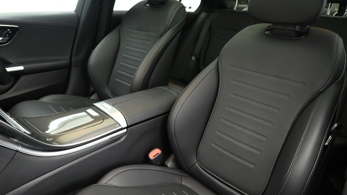 Mercedes-Benz C Class Image 4