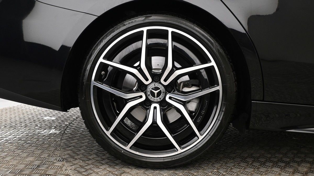 Mercedes-Benz C Class Image 9