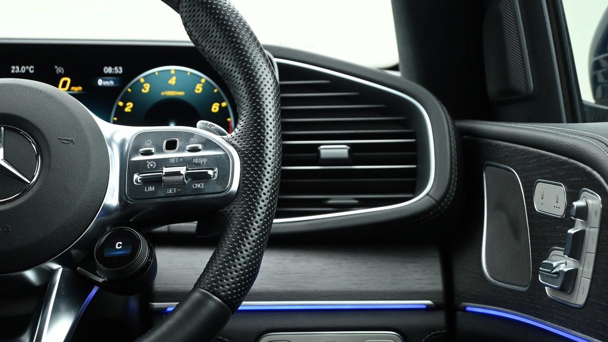 Mercedes-Benz GLE Image 15