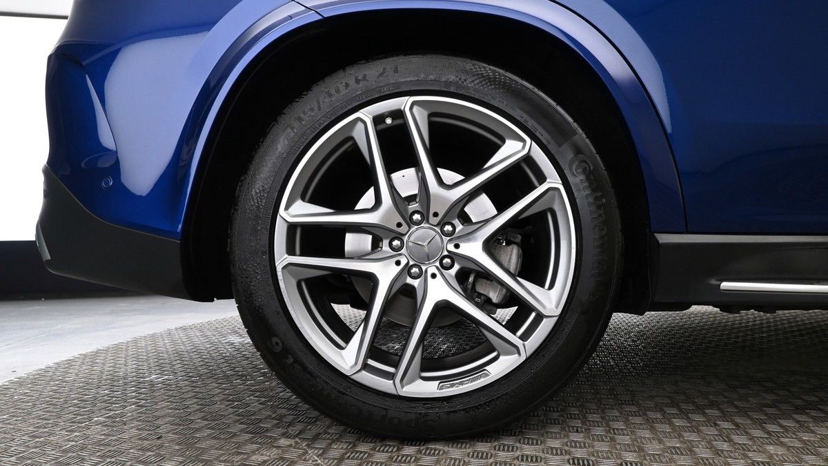 Mercedes-Benz GLE Image 8