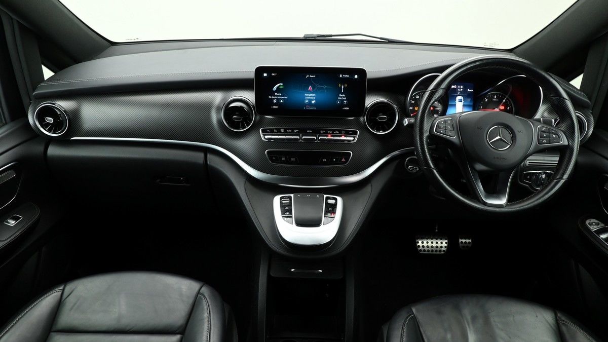 Mercedes-Benz V Class Image 14