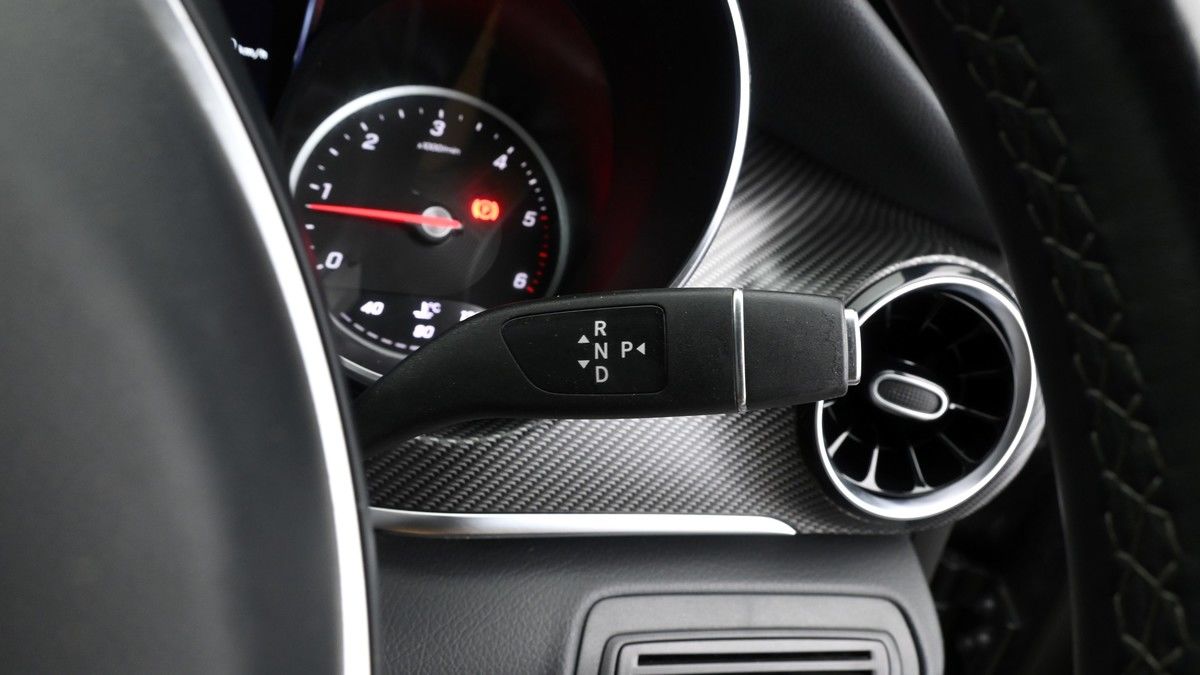 Mercedes-Benz V Class Image 2