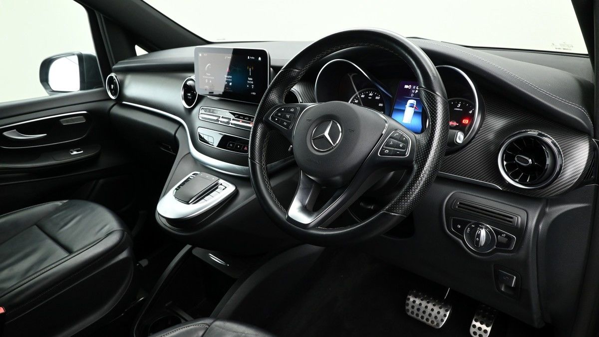 Mercedes-Benz V Class Image 3