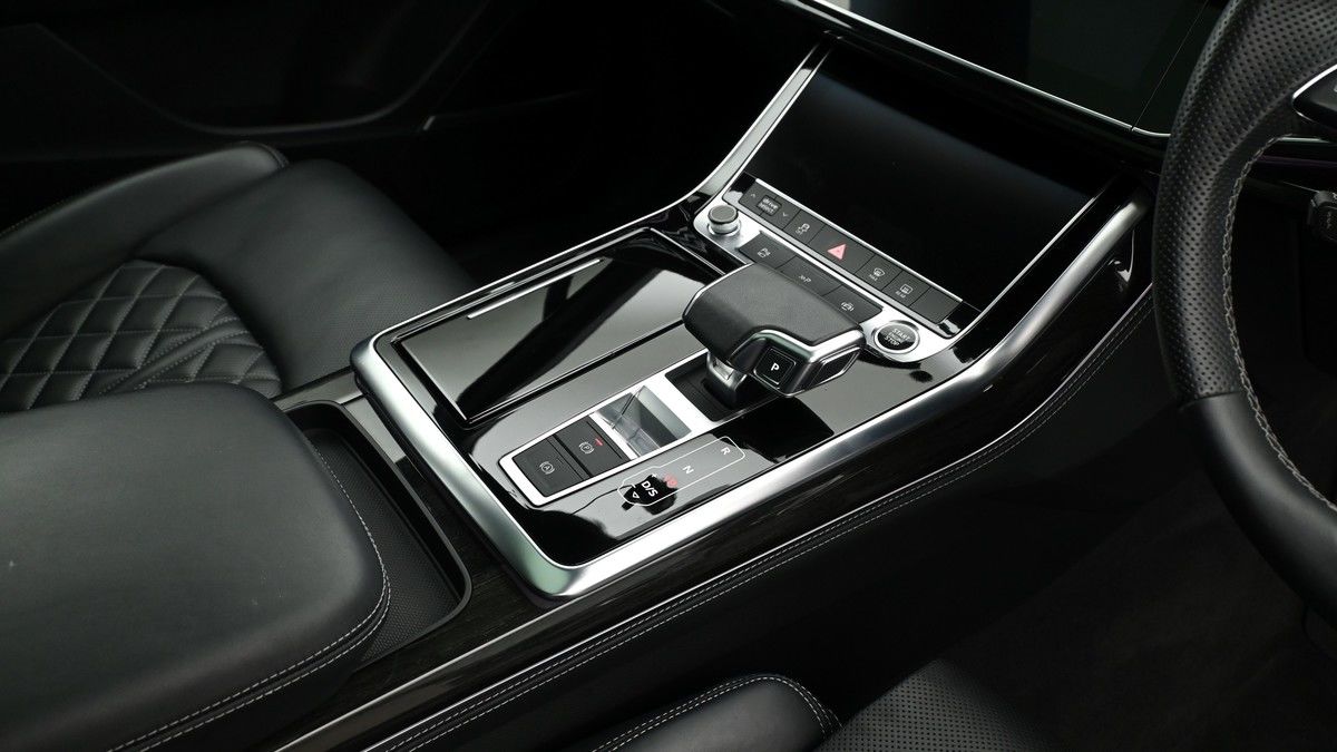 Audi Q7 Image 2