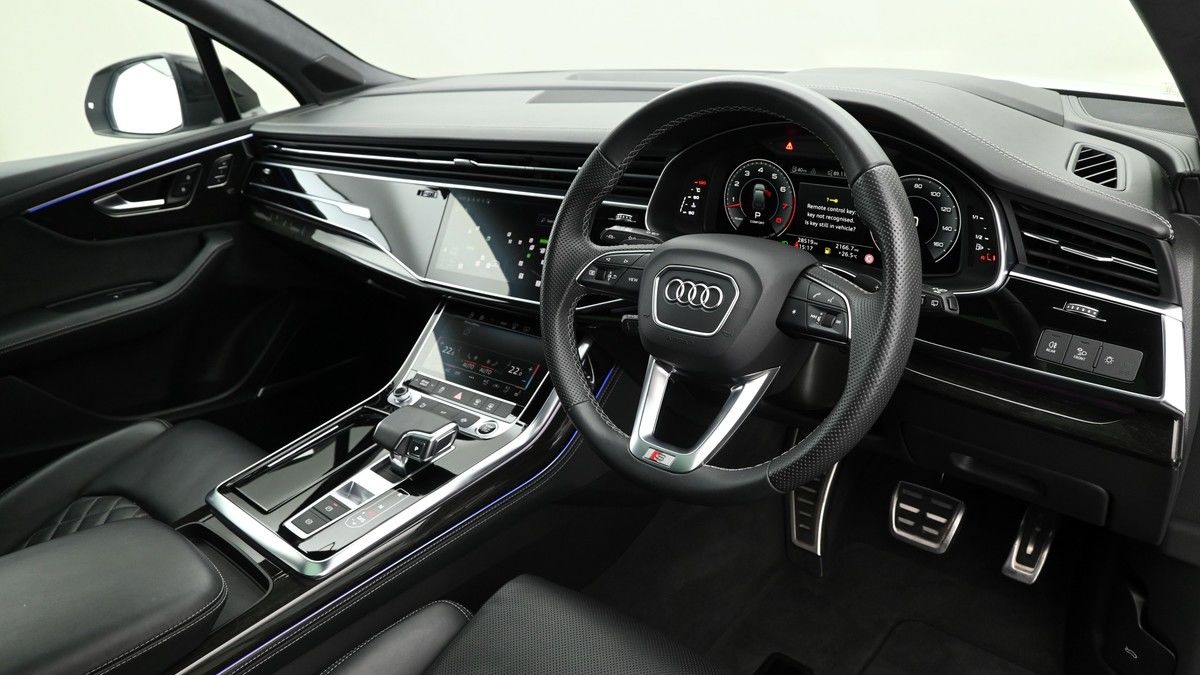 Audi Q7 Image 3