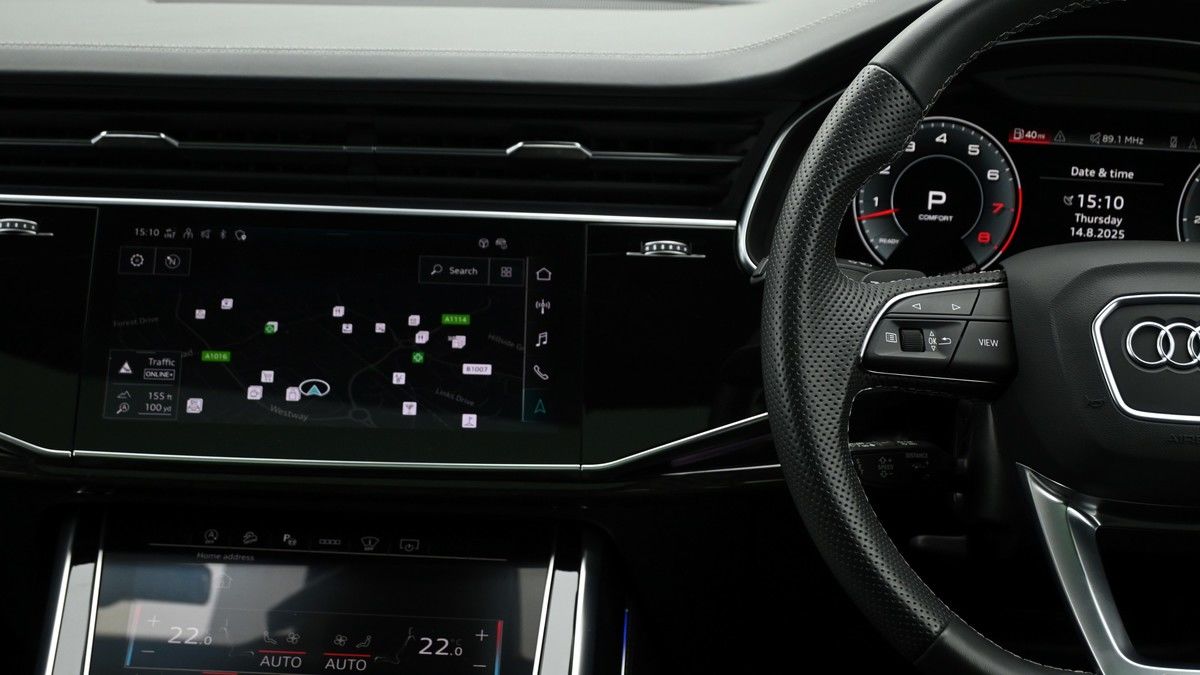 Audi Q7 Image 15