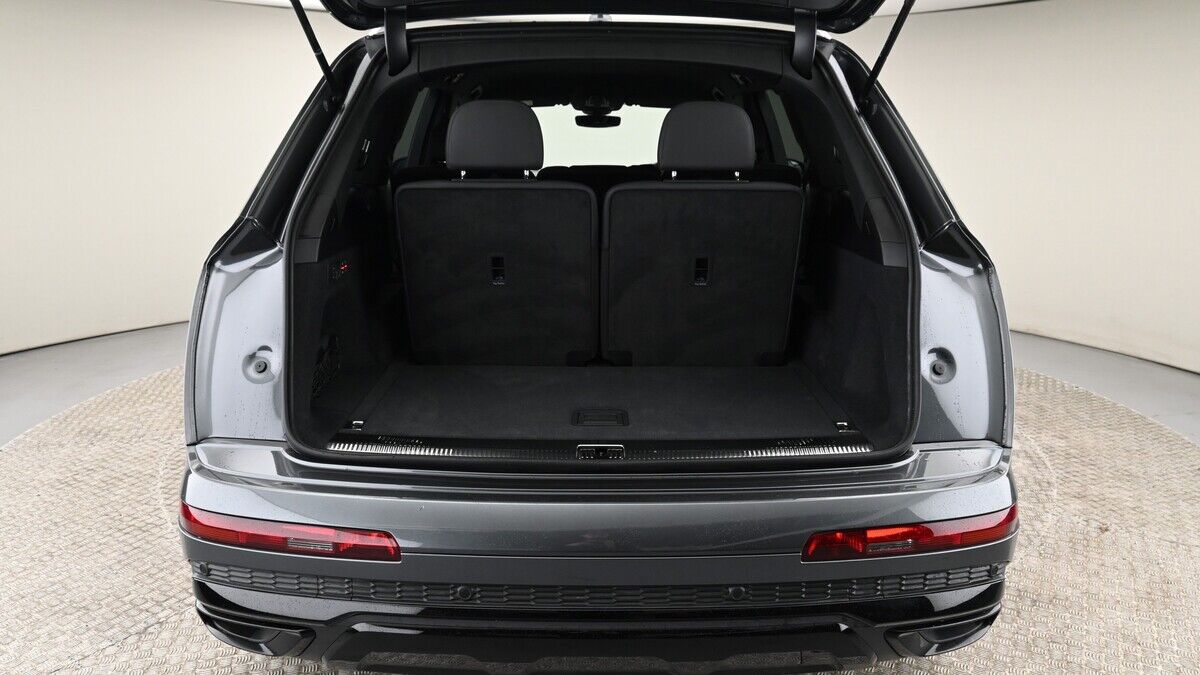 Audi Q7 Image 19