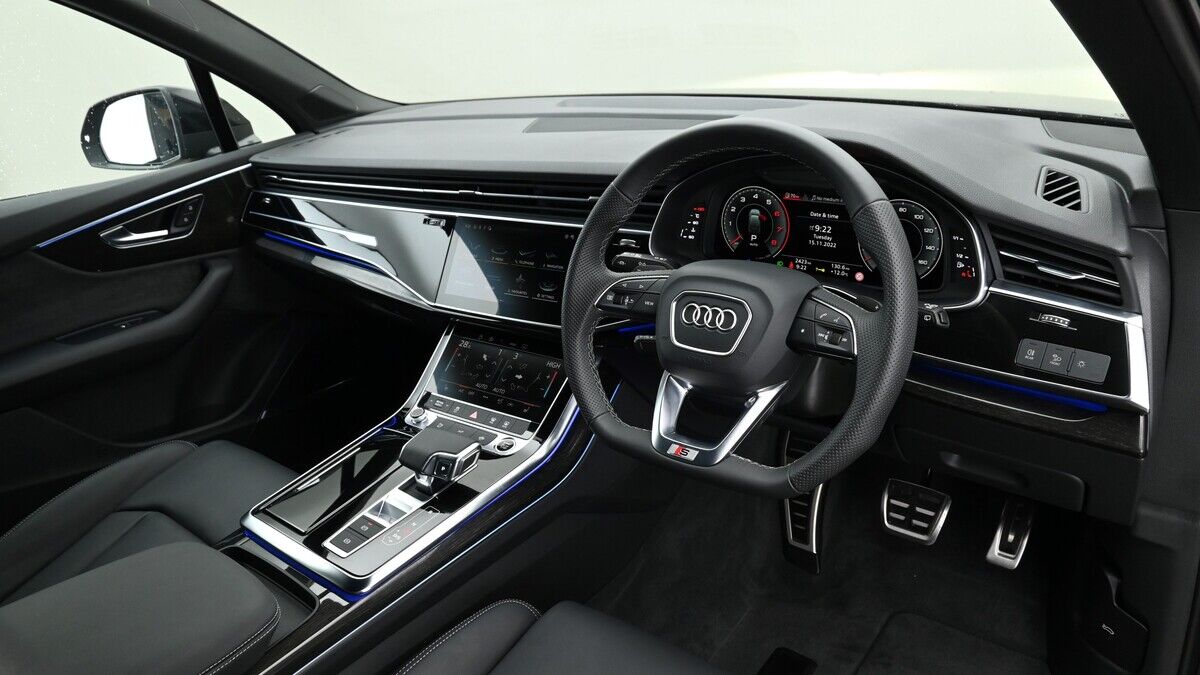 Audi Q7 Image 5