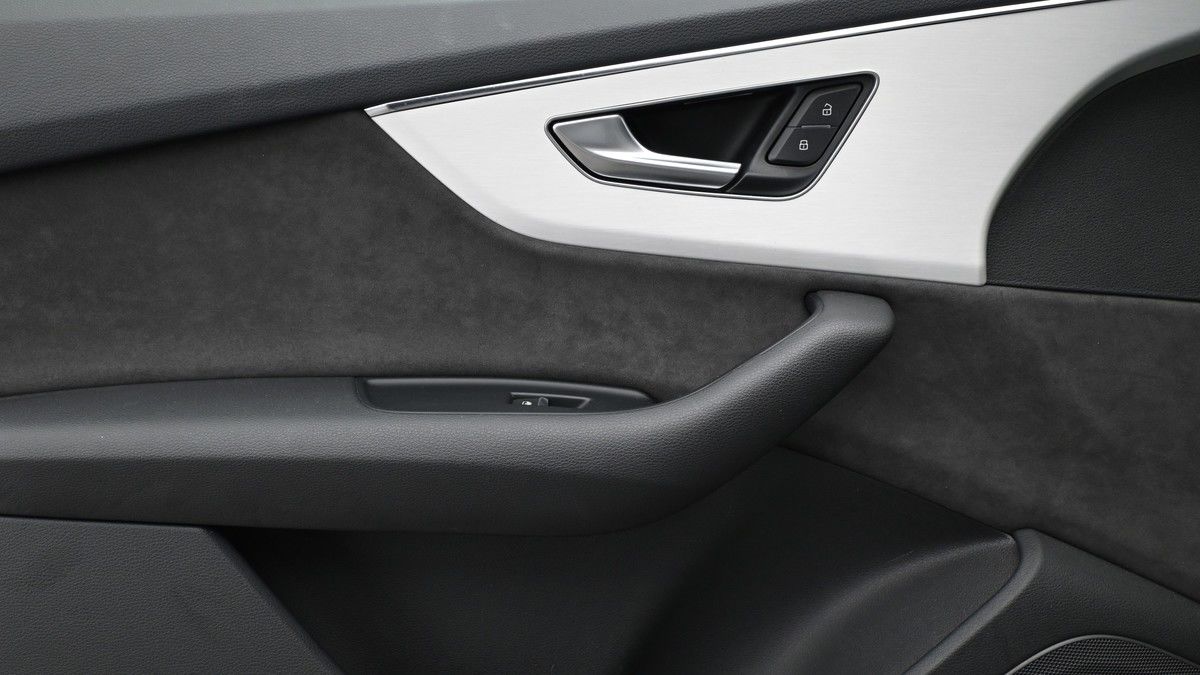 Audi SQ7 Image 13