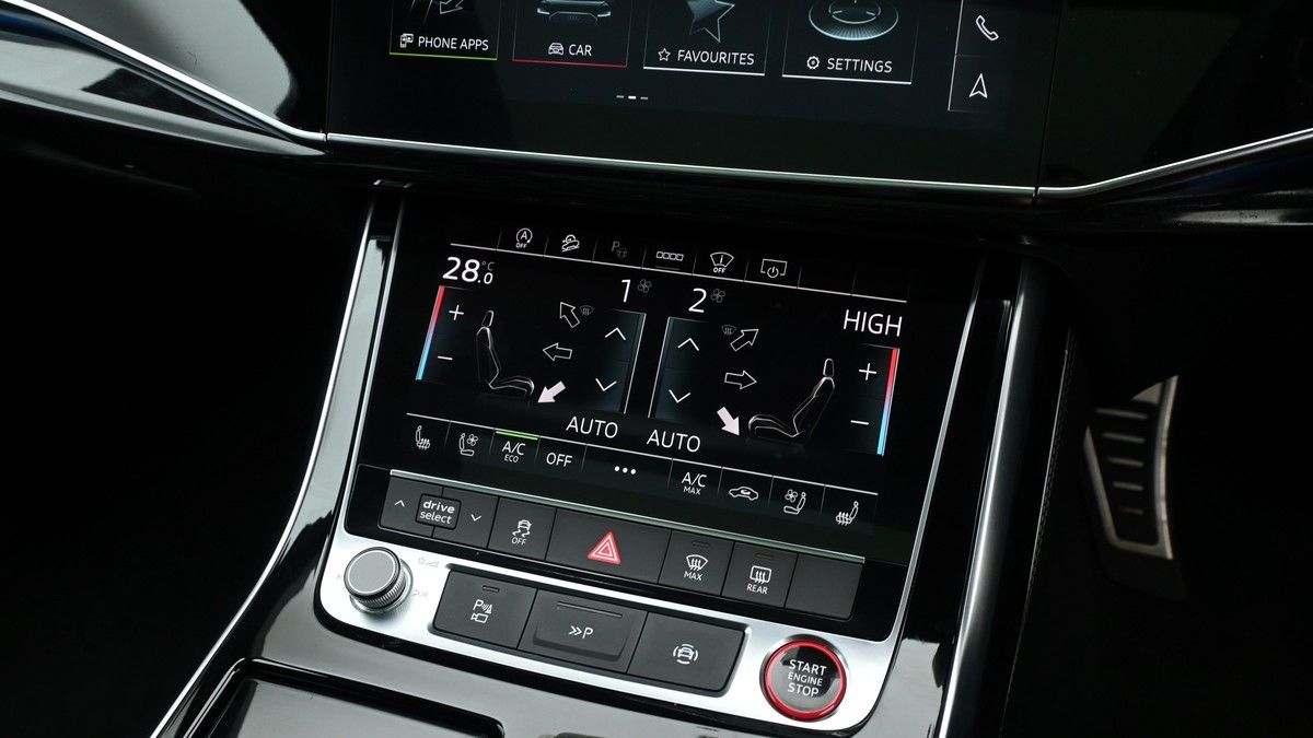 Audi SQ7 Image 12
