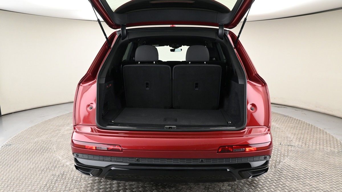 Audi Q7 Image 10
