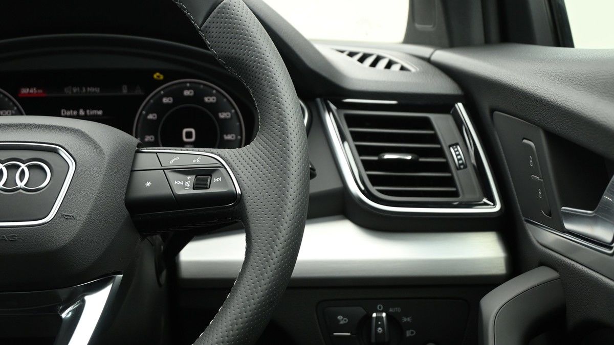 Audi Q5 Image 15