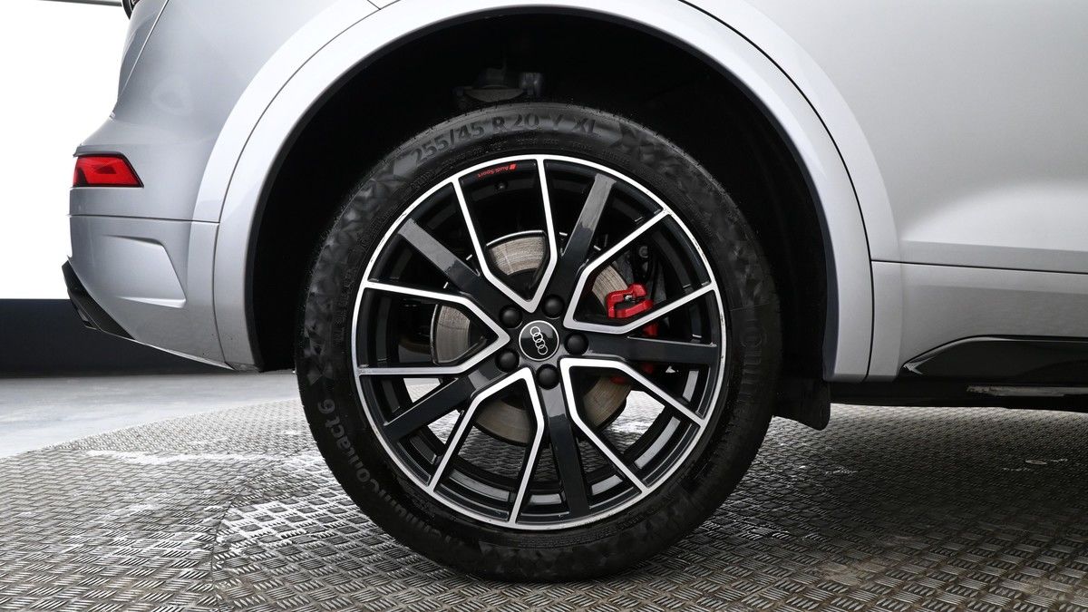 Audi Q5 Image 9