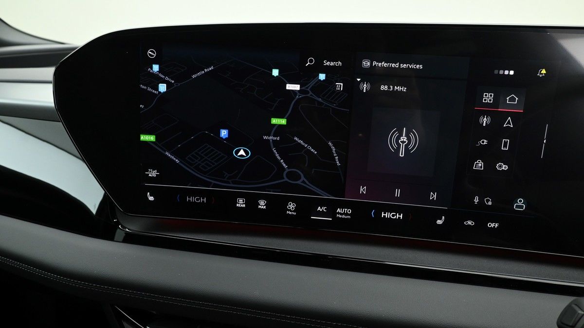 Audi Q6 e-tron Image 11