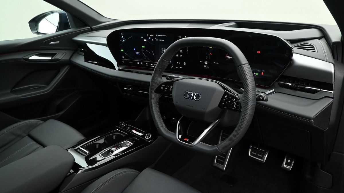 Audi Q6 e-tron Image 3