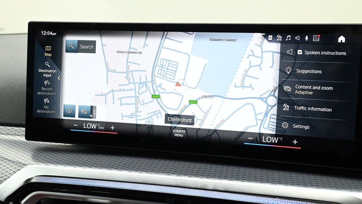 BMW 3 Series Image 3
