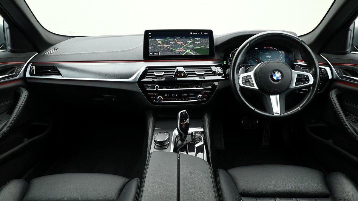 BMW 5 Series Image 13