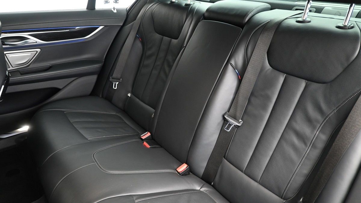 BMW 7 Series Image 5
