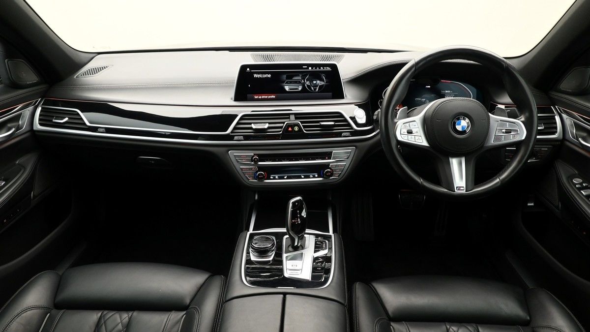 BMW 7 Series Image 14