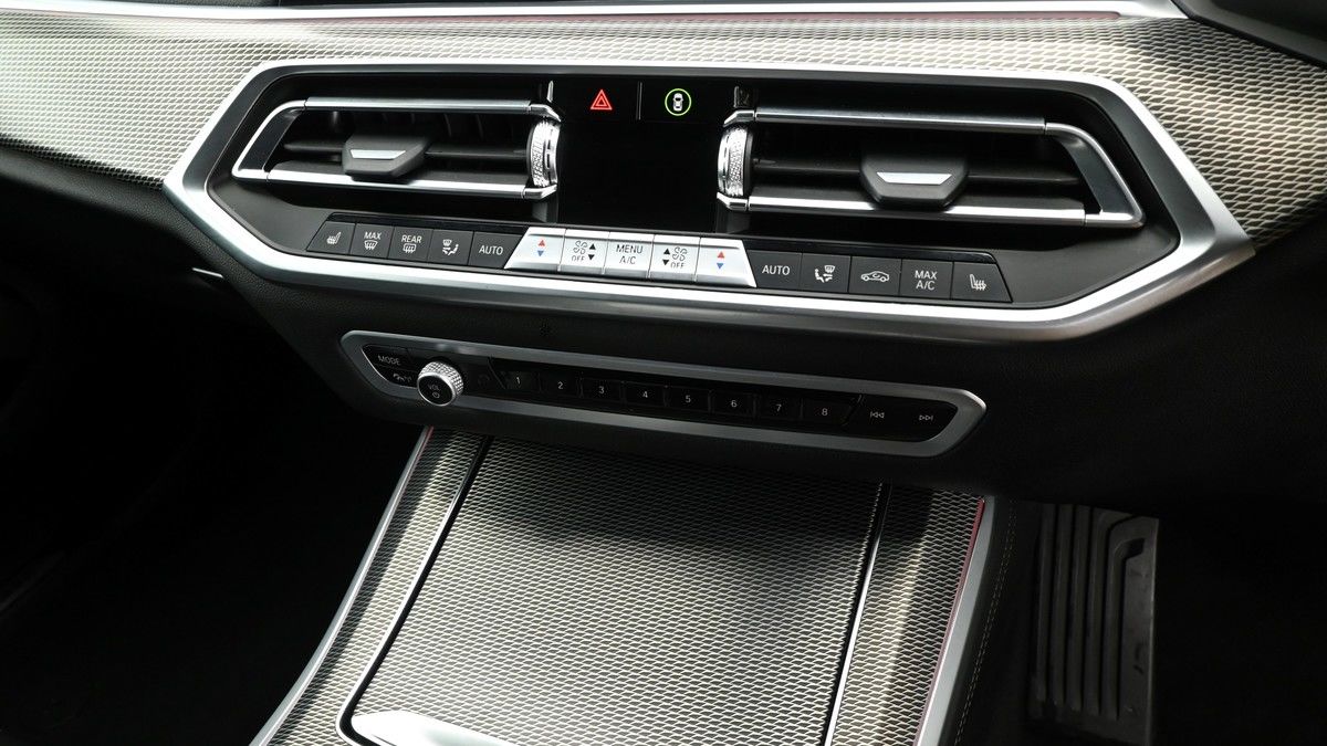BMW X5 Image 12