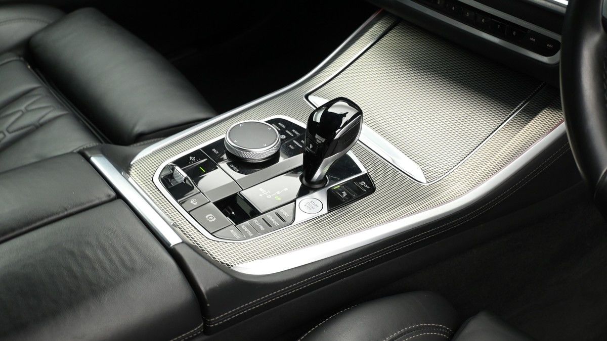 BMW X5 Image 2