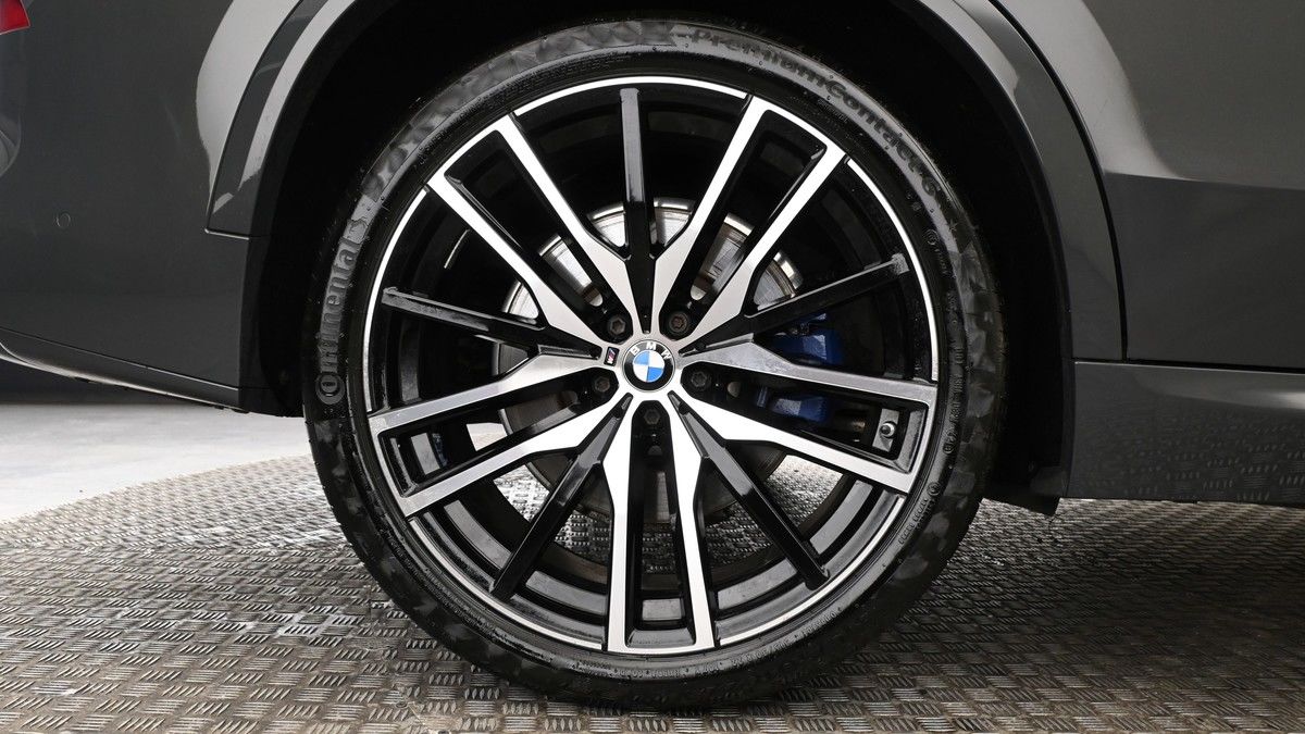 BMW X5 Image 9