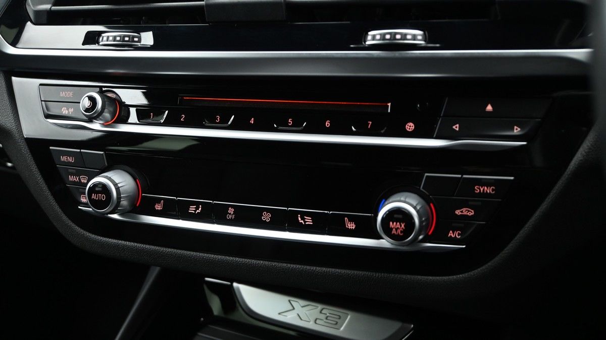 BMW X3 Image 24