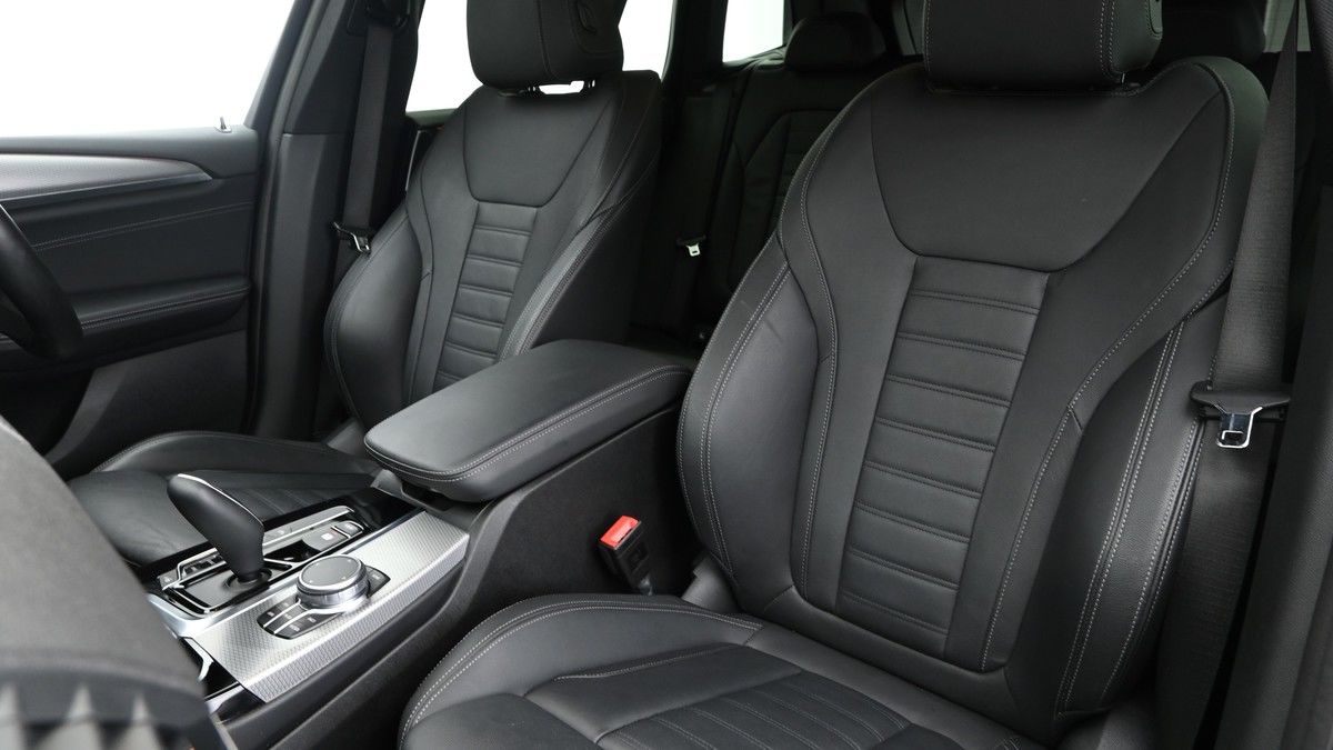 BMW X3 Image 8
