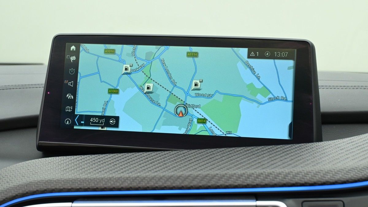 BMW i8 Image 11