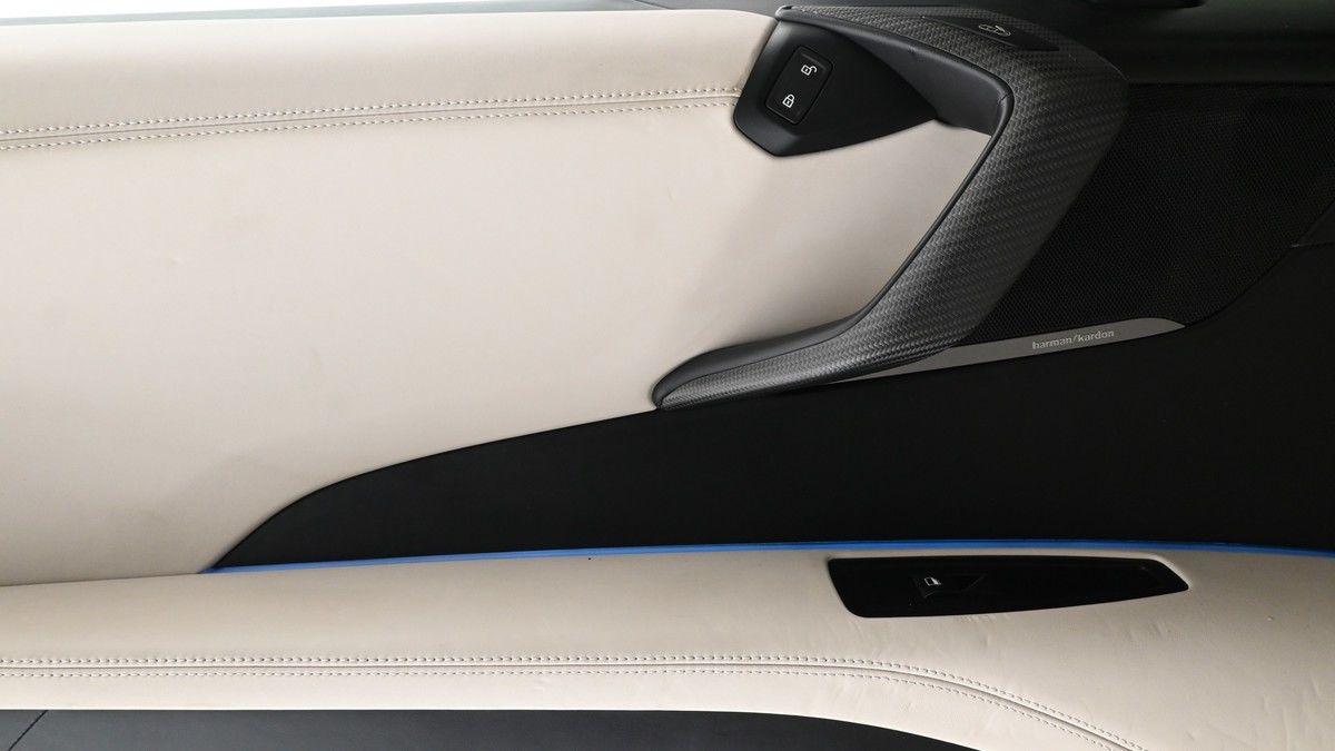 BMW i8 Image 13