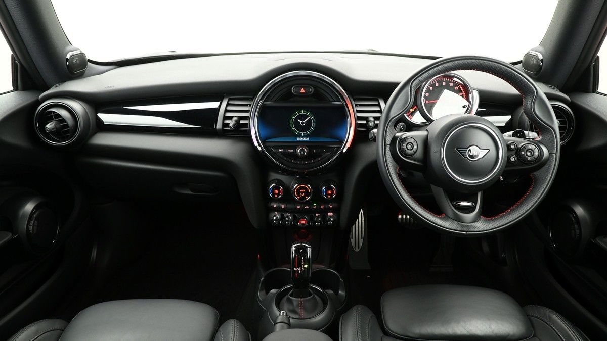 MINI Hatch Image 14