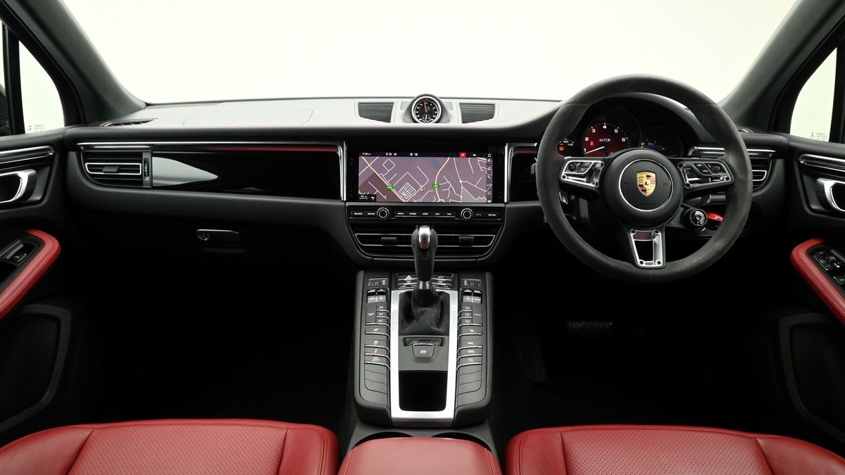 Porsche Macan Image 13