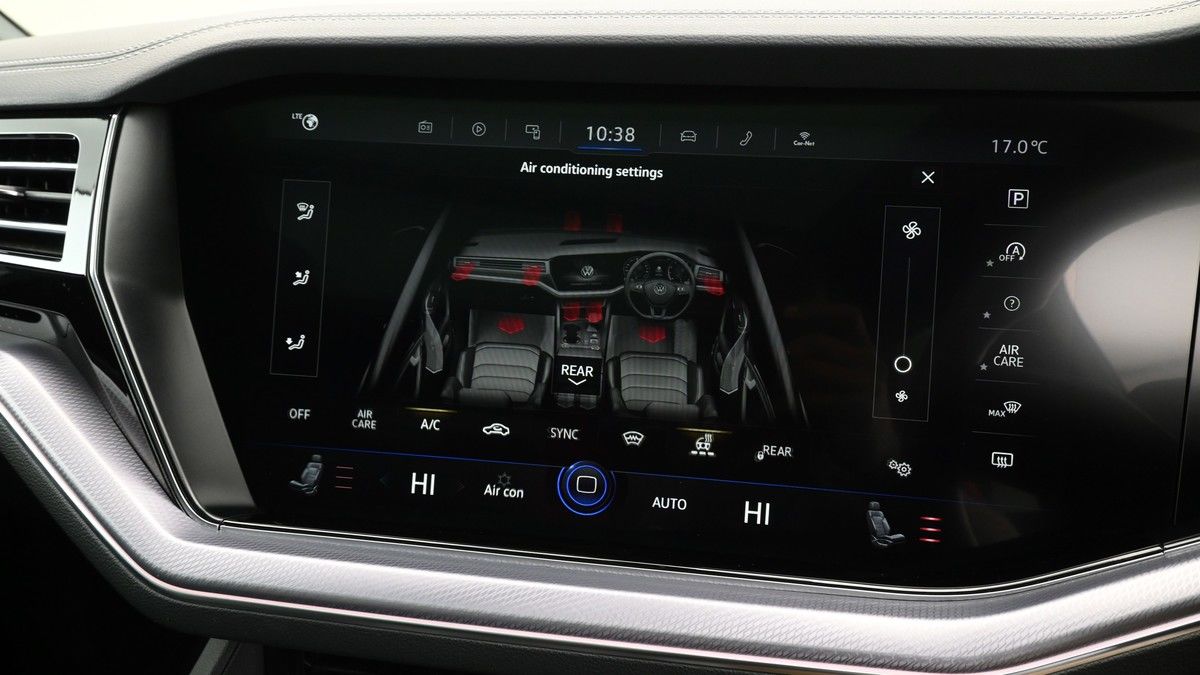 Volkswagen Touareg Image 12
