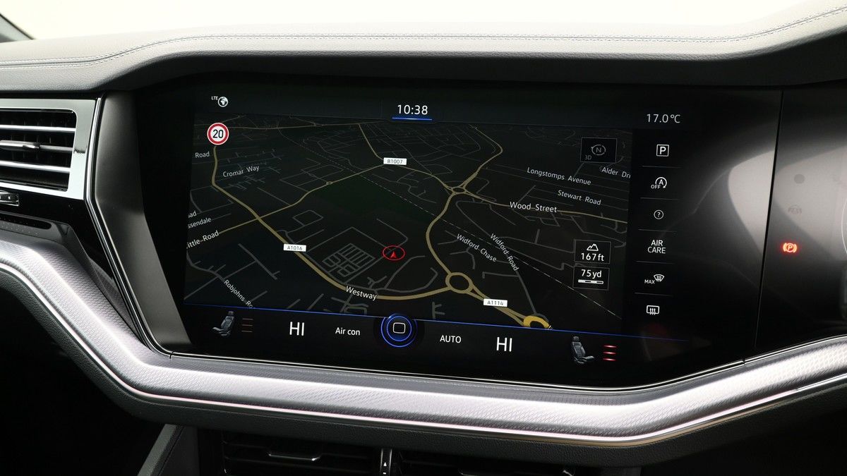 Volkswagen Touareg Image 11