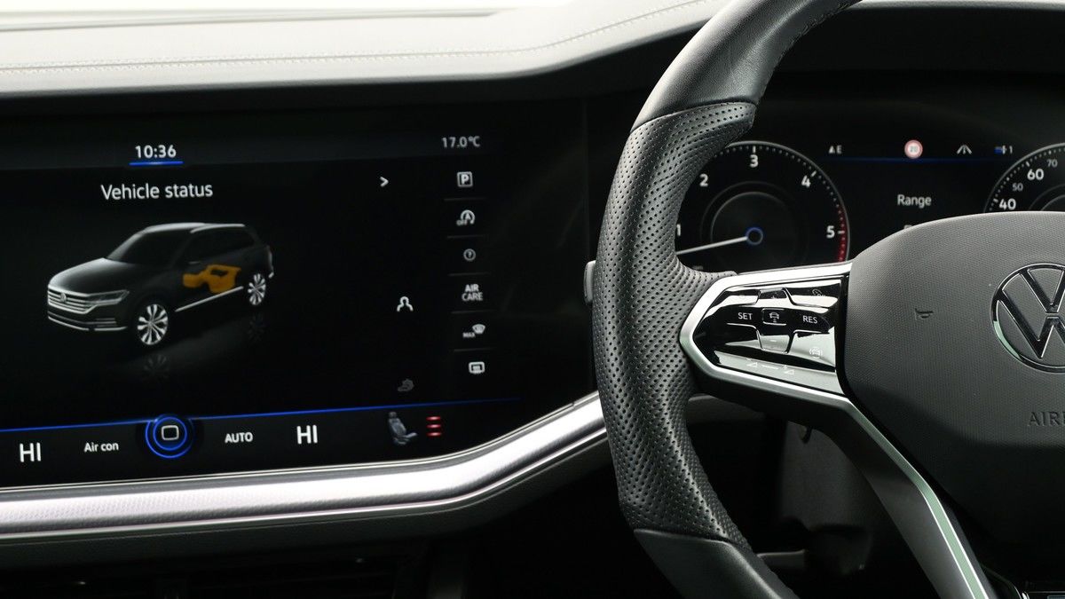 Volkswagen Touareg Image 15
