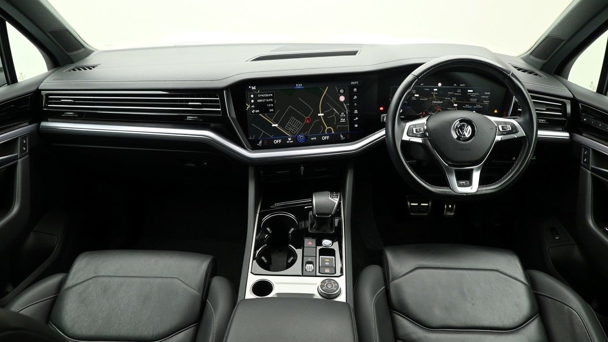 Volkswagen Touareg Image 14