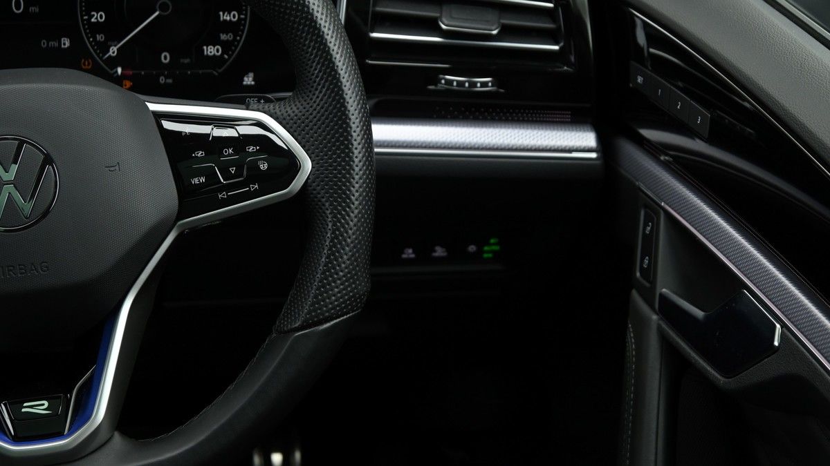 Volkswagen Touareg Image 16