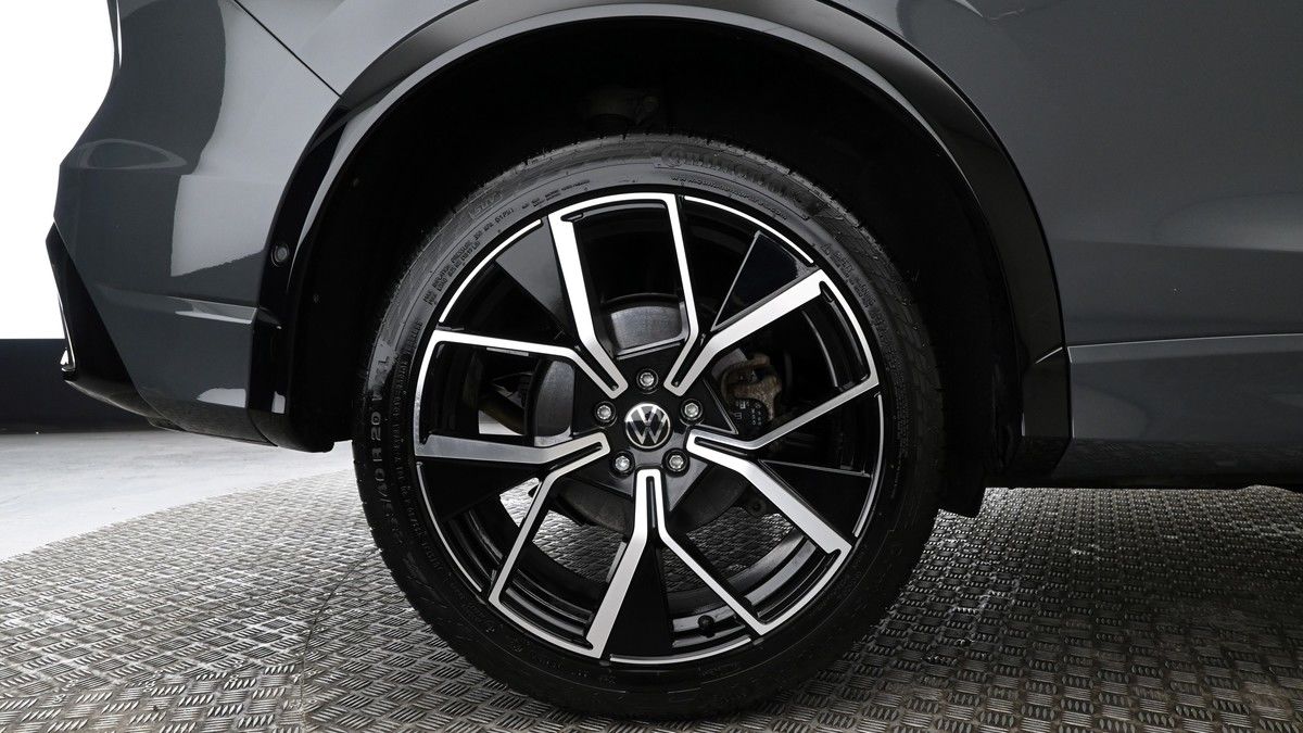 Volkswagen Tiguan Image 8