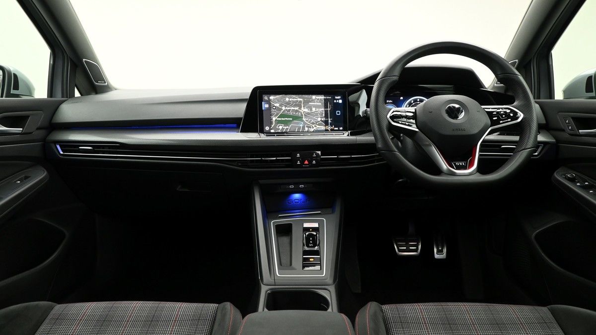 Volkswagen Golf Image 13