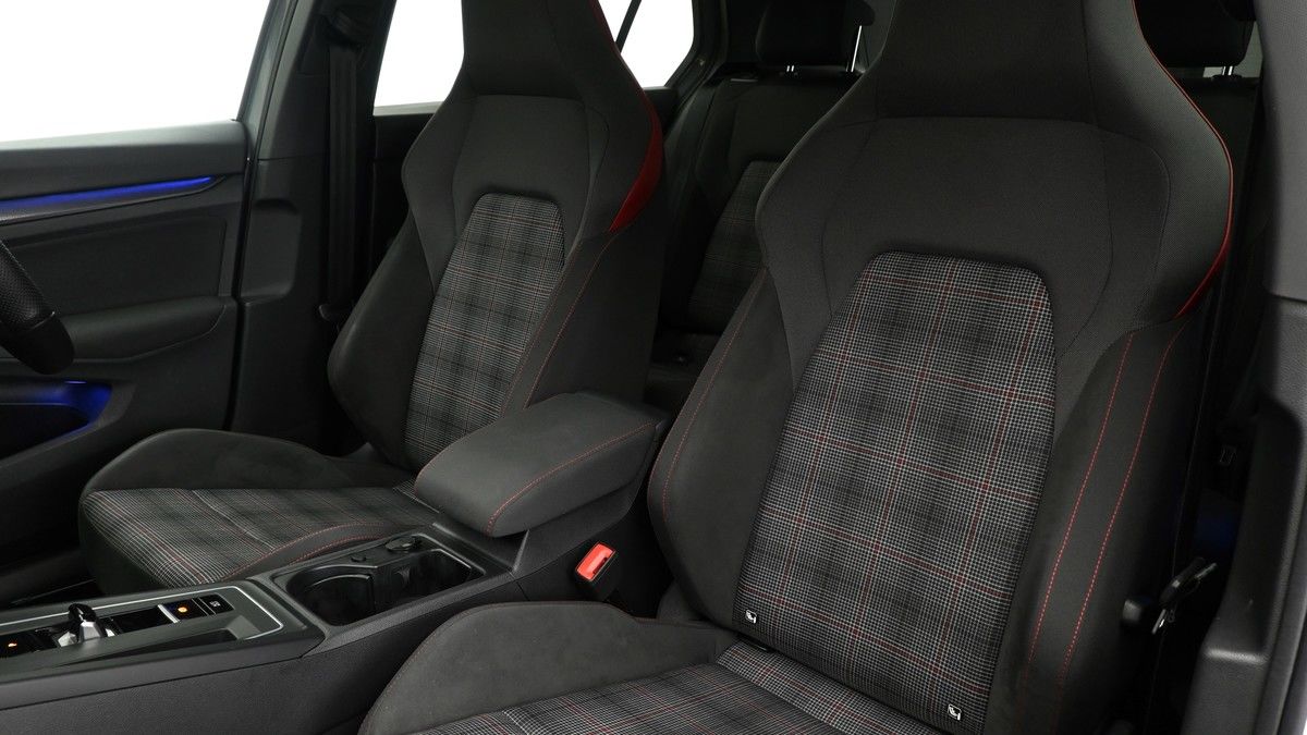 Volkswagen Golf Image 3