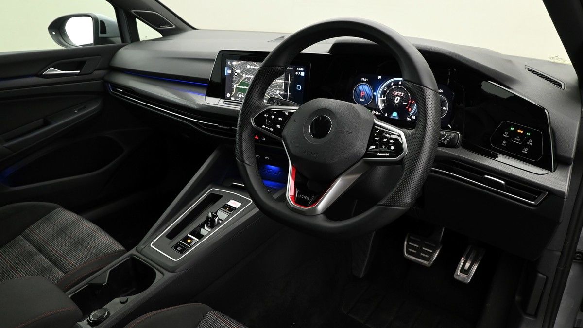 Volkswagen Golf Image 2