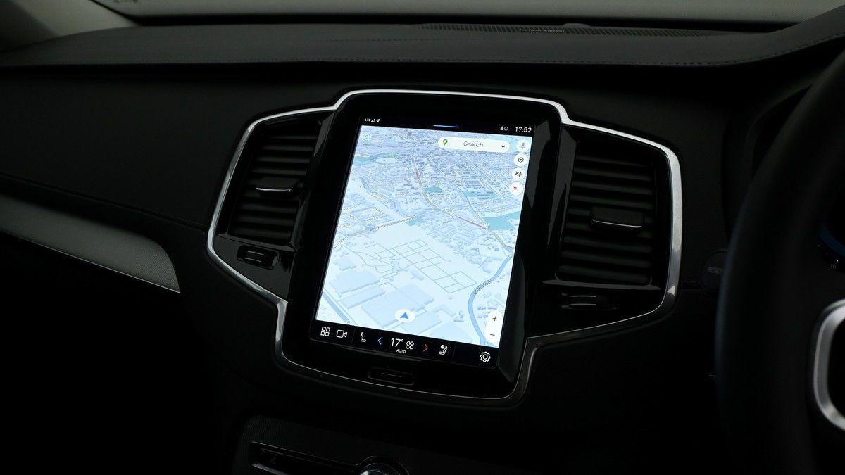 Volvo XC90 Image 11