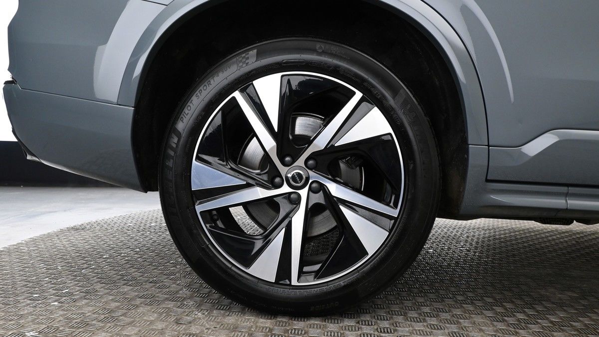 Volvo XC90 Image 9